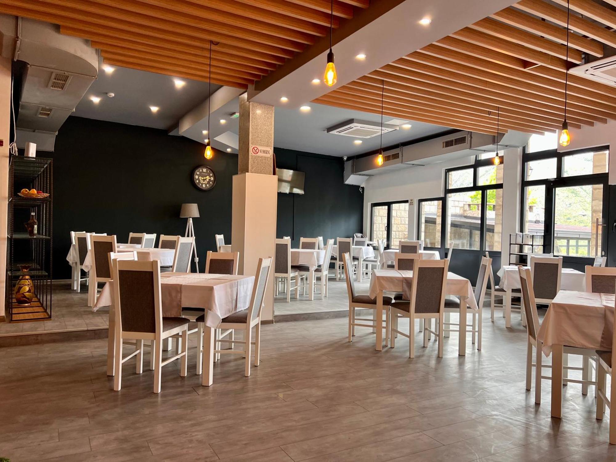 מוסטר Hotel Nur מראה חיצוני תמונה