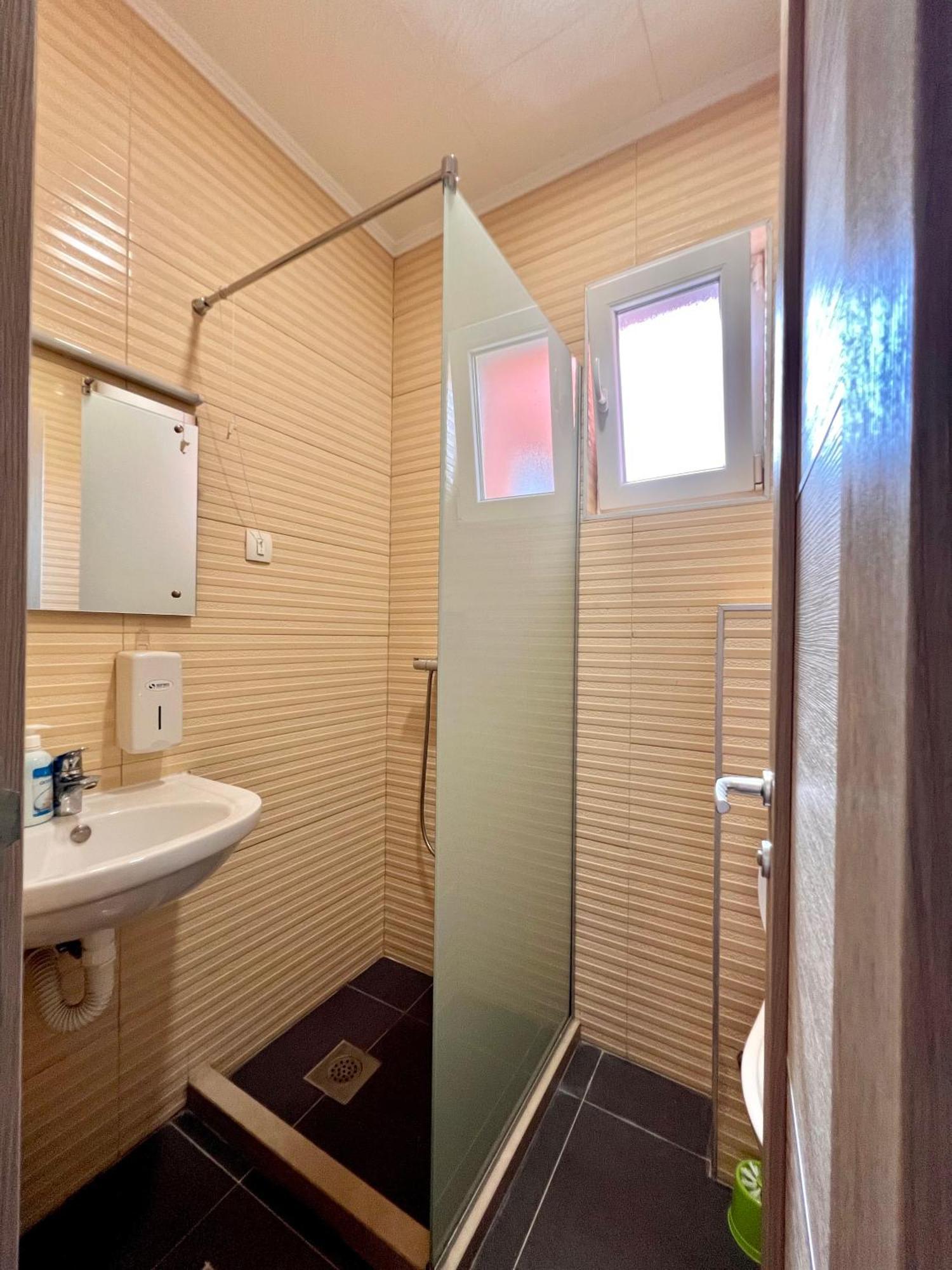 מוסטר Hotel Nur מראה חיצוני תמונה